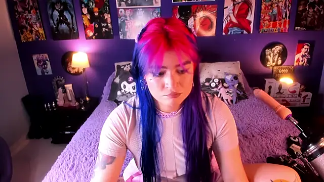 Snapshot of anne_cross chatting on 03/07/25, 12:15 anne cross online show from 03/07/25, 12:15