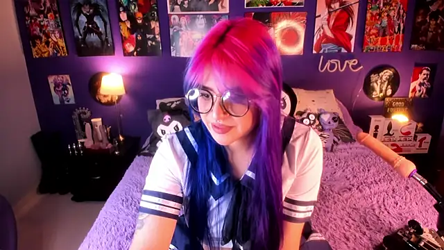 Snapshot of anne_cross chatting on 03/18/25, 01:53 anne cross online show from 03/18/25, 01:53