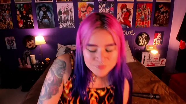 Snapshot of anne_cross chatting on 11/08/25, 03:39 anne cross online show from 11/08/25, 03:39