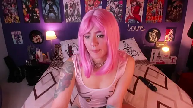 Snapshot of anne_cross chatting on 11/26/25, 10:11 anne cross online show from 11/26/25, 10:11