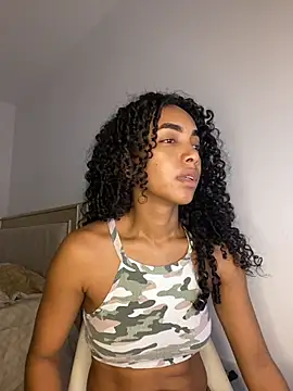 nicoleebony1 online show from 12/04/25, 07:55