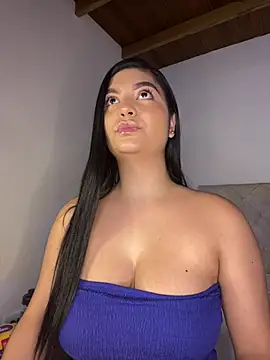 Snapshot of DashaStar chatting on 01/24/25, 08:22 DashaStar online show from 01/24/25, 08:22