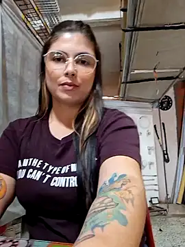 Snapshot of Juliietha_servas chatting on 01/16/25, 03:02 Juliietha servas online show from 01/16/25, 03:02