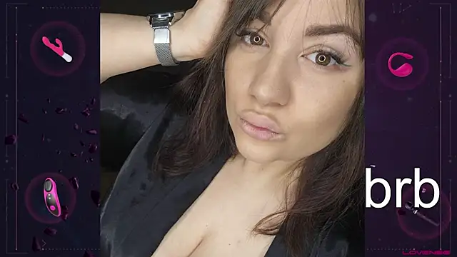 Snapshot of Tracy_Sergio209 chatting on 12/09/24, 10:43 Tracy Sergio209 online show from 12/09/24, 10:43