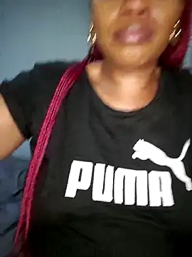 Snapshot of playgirlmc chatting on 01/02/25, 06:12 playgirlmc online show from 01/02/25, 06:12