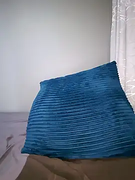 Snapshot of playgirlmc chatting on 01/05/25, 06:45 playgirlmc online show from 01/05/25, 06:45