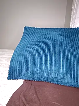 Snapshot of playgirlmc chatting on 02/19/25, 02:01 playgirlmc online show from 02/19/25, 02:01