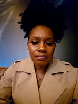 Snapshot of playgirlmc chatting on 11/16/25, 02:22 playgirlmc online show from 11/16/25, 02:22