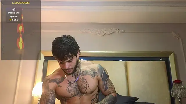 Snapshot of ray_coopers chatting on 11/14/25, 02:21 ray coopers online show from 11/14/25, 02:21