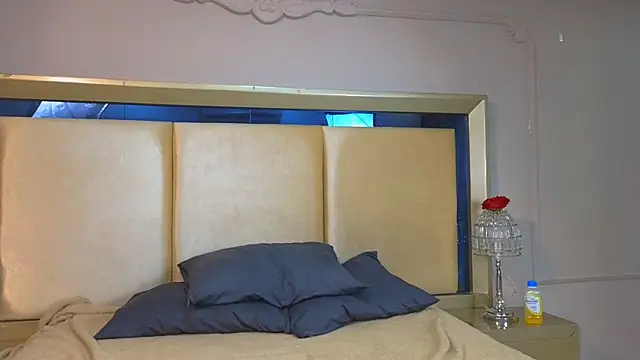 Snapshot of ray_coopers chatting on 12/22/25, 02:58 ray coopers online show from 12/22/25, 02:58