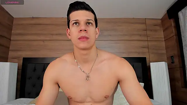 Snapshot of MarcoSullivan chatting on 01/25/25, 11:44 MarcoSullivan online show from 01/25/25, 11:44