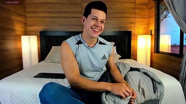 Snapshot of MarcoSullivan chatting on 02/11/25, 02:35 MarcoSullivan online show from 02/11/25, 02:35