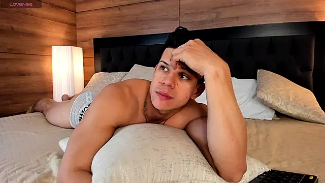 Snapshot of MarcoSullivan chatting on 02/27/25, 02:54 MarcoSullivan online show from 02/27/25, 02:54