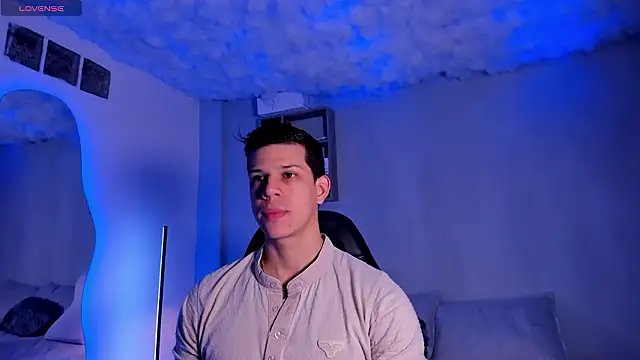 Snapshot of MarcoSullivan chatting on 02/02/26, 12:59 MarcoSullivan online show from 02/02/26, 12:59