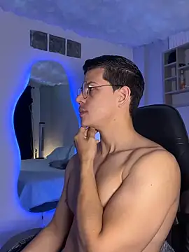 Snapshot of MarcoSullivan chatting on 03/17/26, 12:52 MarcoSullivan online show from 03/17/26, 12:52