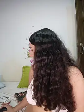 Snapshot of selem_hadid chatting on 01/08/26, 08:33 selem hadid online show from 01/08/26, 08:33