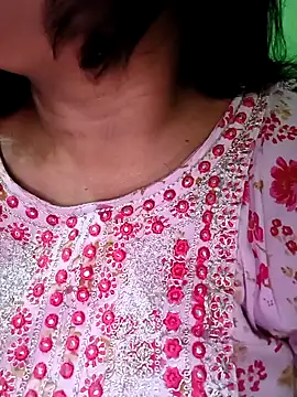 Snapshot of NEHA-DESHI chatting on 05/12/26, 07:11 NEHA-DESHI online show from 05/12/26, 07:11