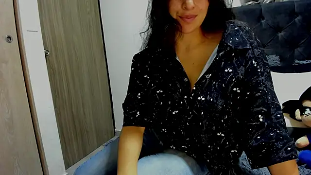 Imevarose online show from 11/22/25, 12:48