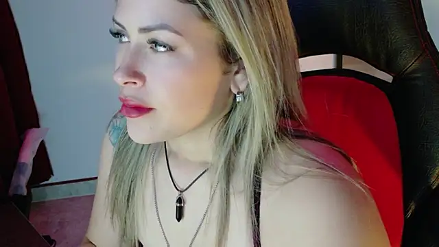 Natalia Montoya online show from 11/21/25, 08:18