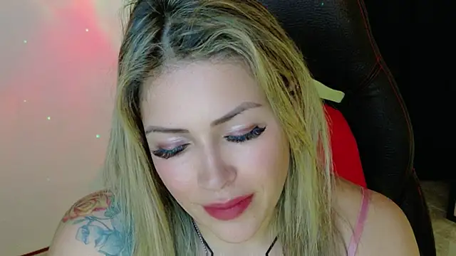 Natalia Montoya online show from 11/26/25, 09:16