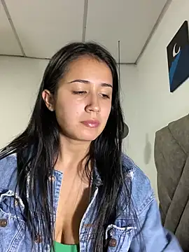 AnithaFigueroa1 online show from 12/28/24, 03:47