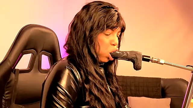 Snapshot of Anabel693 chatting on 09/24/25, 10:29 Anabel693 online show from 09/24/25, 10:29