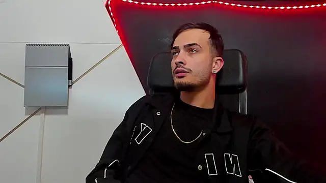 Snapshot of BrandonTate chatting on 06/01/26, 09:55 BrandonTate online show from 06/01/26, 09:55