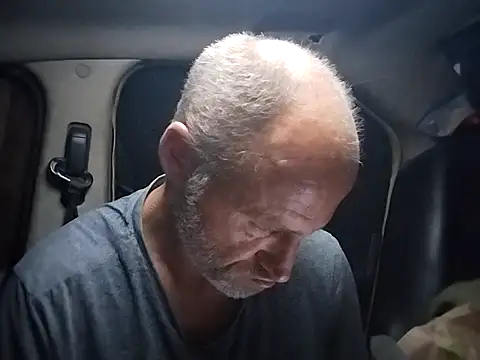 Snapshot of FloppyPickle4u chatting on 02/06/25, 11:54 FloppyPickle4u online show from 02/06/25, 11:54