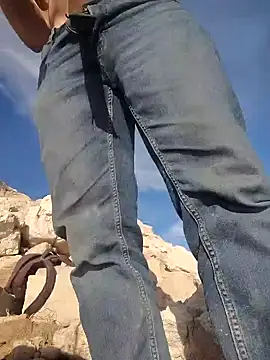 Snapshot of FloppyPickle4u chatting on 02/08/25, 11:24 FloppyPickle4u online show from 02/08/25, 11:24