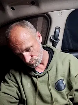 Snapshot of FloppyPickle4u chatting on 02/11/25, 07:33 FloppyPickle4u online show from 02/11/25, 07:33