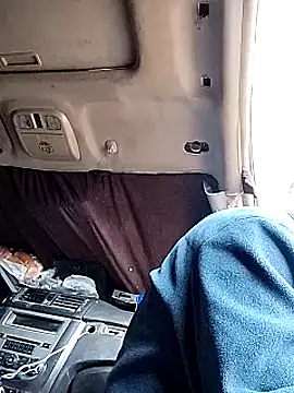 Snapshot of FloppyPickle4u chatting on 02/14/25, 05:25 FloppyPickle4u online show from 02/14/25, 05:25