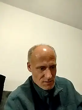 Snapshot of FloppyPickle4u chatting on 02/24/25, 08:49 FloppyPickle4u online show from 02/24/25, 08:49