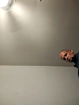 Snapshot of FloppyPickle4u chatting on 02/24/25, 10:14 FloppyPickle4u online show from 02/24/25, 10:14