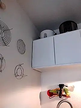 Snapshot of FloppyPickle4u chatting on 02/26/25, 06:43 FloppyPickle4u online show from 02/26/25, 06:43