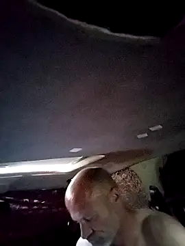 Snapshot of FloppyPickle4u chatting on 03/06/25, 10:47 FloppyPickle4u online show from 03/06/25, 10:47