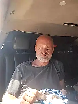 Snapshot of FloppyPickle4u chatting on 03/08/25, 05:43 FloppyPickle4u online show from 03/08/25, 05:43