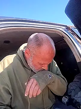 Snapshot of FloppyPickle4u chatting on 03/15/25, 05:04 FloppyPickle4u online show from 03/15/25, 05:04