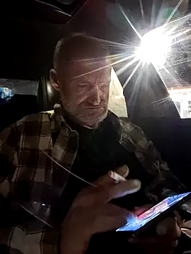 Snapshot of FloppyPickle4u chatting on 03/20/25, 06:30 FloppyPickle4u online show from 03/20/25, 06:30