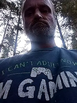 Snapshot of FloppyPickle4u chatting on 09/16/25, 03:35 FloppyPickle4u online show from 09/16/25, 03:35