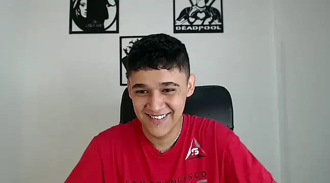 Snapshot of kaiine190 chatting on 12/19/24, 08:02 kaiine190 online show from 12/19/24, 08:02