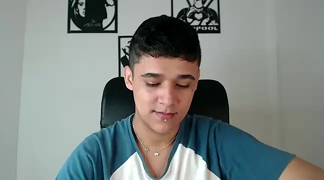 Snapshot of kaiine190 chatting on 12/22/24, 03:55 kaiine190 online show from 12/22/24, 03:55