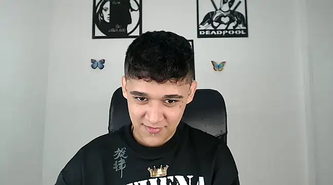 Snapshot of kaiine190 chatting on 01/27/25, 10:06 kaiine190 online show from 01/27/25, 10:06