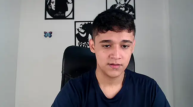 Snapshot of kaiine190 chatting on 02/02/25, 04:54 kaiine190 online show from 02/02/25, 04:54