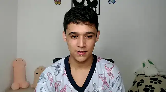 Snapshot of kaiine190 chatting on 02/17/25, 08:19 kaiine190 online show from 02/17/25, 08:19