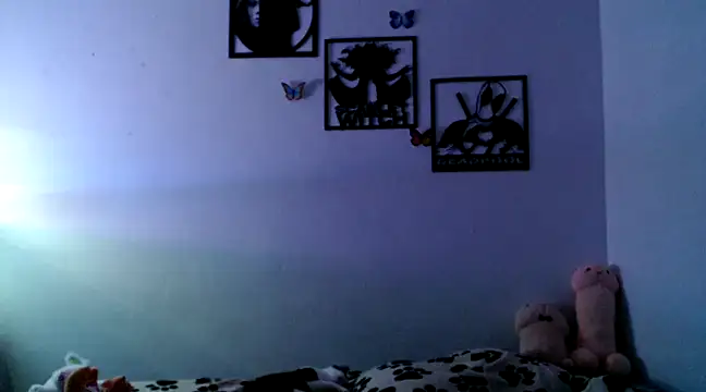 Snapshot of kaiine190 chatting on 02/21/25, 11:33 kaiine190 online show from 02/21/25, 11:33