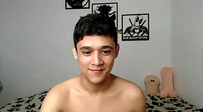 Snapshot of kaiine190 chatting on 02/23/25, 02:35 kaiine190 online show from 02/23/25, 02:35