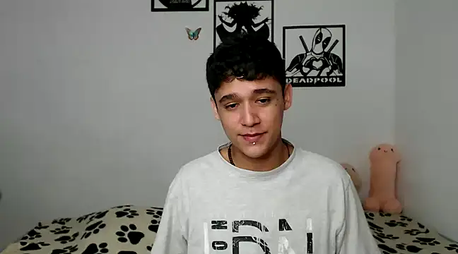 Snapshot of kaiine190 chatting on 02/25/25, 03:05 kaiine190 online show from 02/25/25, 03:05