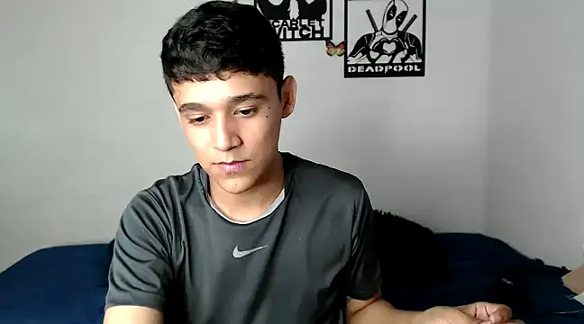 Snapshot of kaiine190 chatting on 03/21/25, 06:29 kaiine190 online show from 03/21/25, 06:29