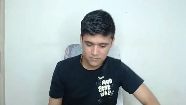 Snapshot of kaiine190 chatting on 10/04/25, 08:07 kaiine190 online show from 10/04/25, 08:07