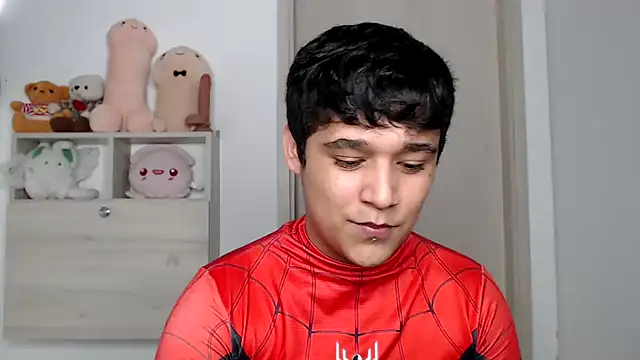 Snapshot of kaiine190 chatting on 10/31/25, 07:26 kaiine190 online show from 10/31/25, 07:26